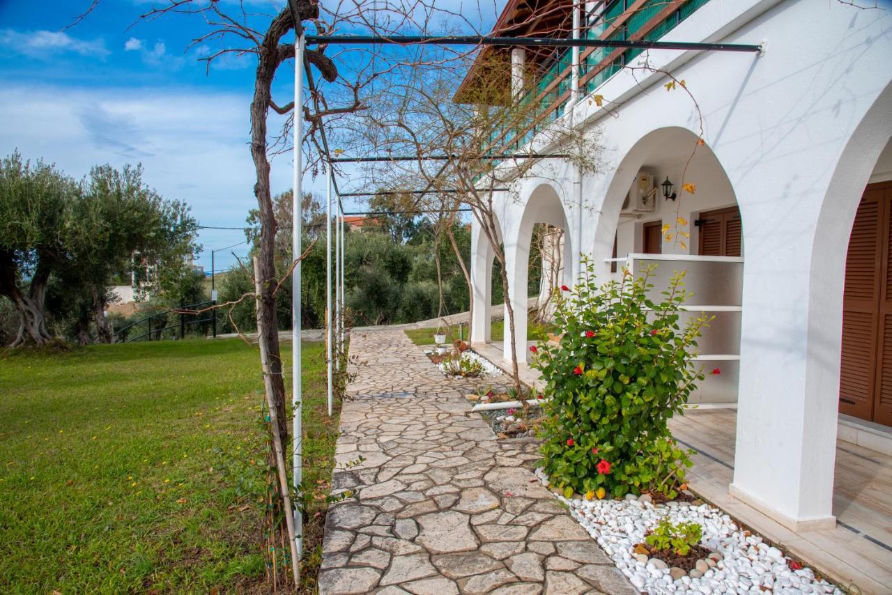 Eleonas * Agios Stefanos Avliotes (Corfu)